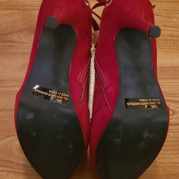 Qupid Red Faux-Suede Ankle Boots - Picture 4 of 6